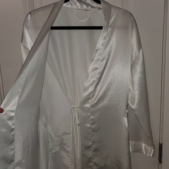 Victoria's Secret Robe, White, one size - Picture 3 of 8